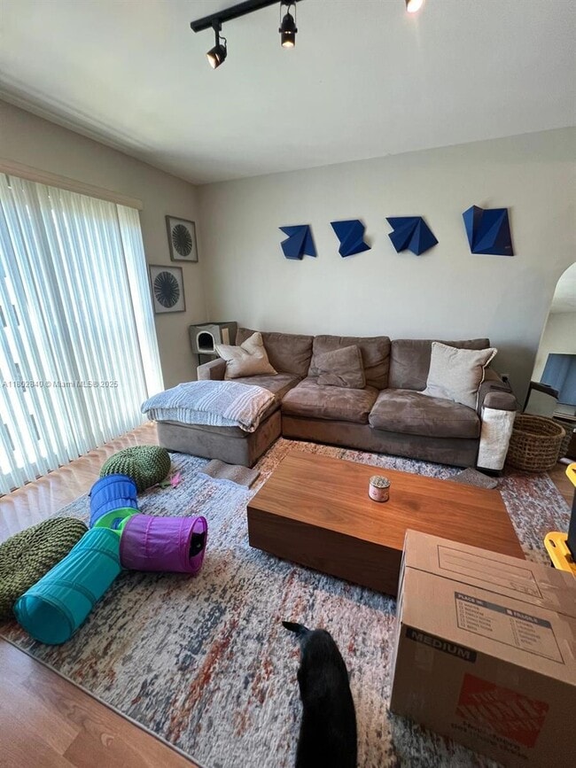 Foto del edificio - 2740 SW 28th Terrace