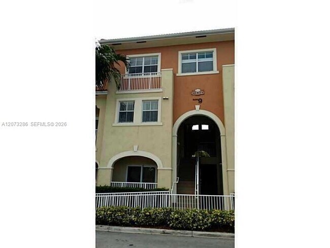 Foto del edificio - 10800 NW 88th Terrace
