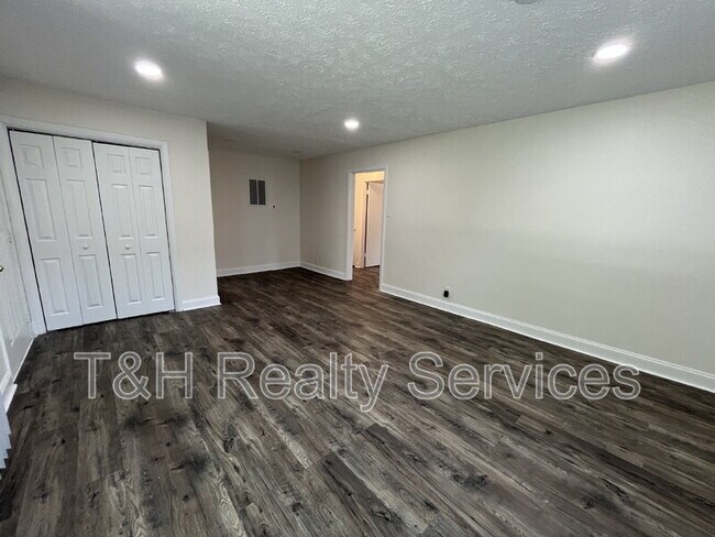 Foto del edificio - 3305 Dequincy St