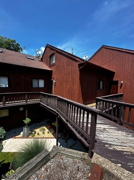 Building Photo - 5 Powderhorn Ct