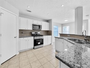 Building Photo - 11422 Moonlight Ridge Dr