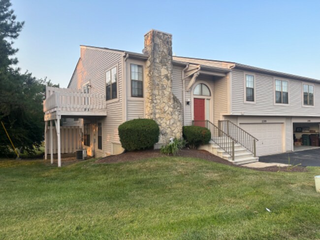 Building Photo - 2399 Fieldstone Cir