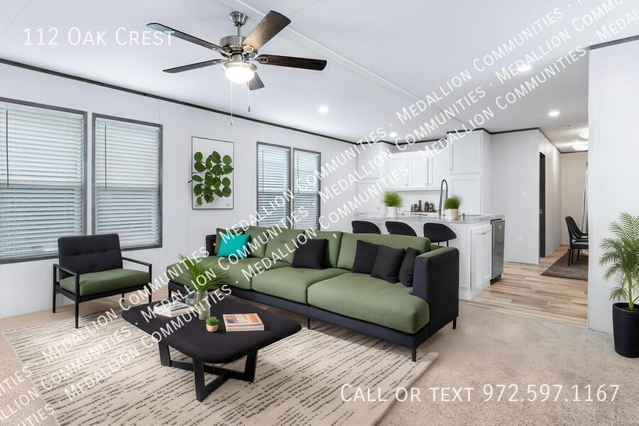 Building Photo - 112 Oak Crest