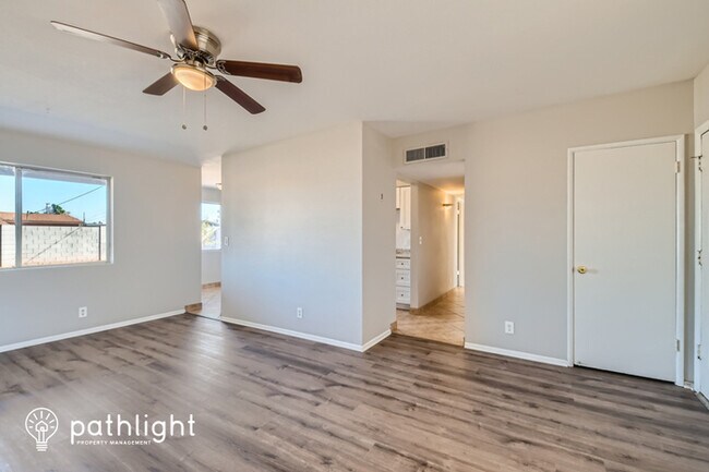 Building Photo - 1926 W 2nd St, Mesa, AZ, 85201