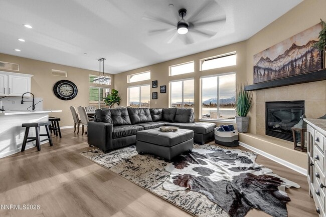Foto del edificio - 1165 Harbour Cove Ct