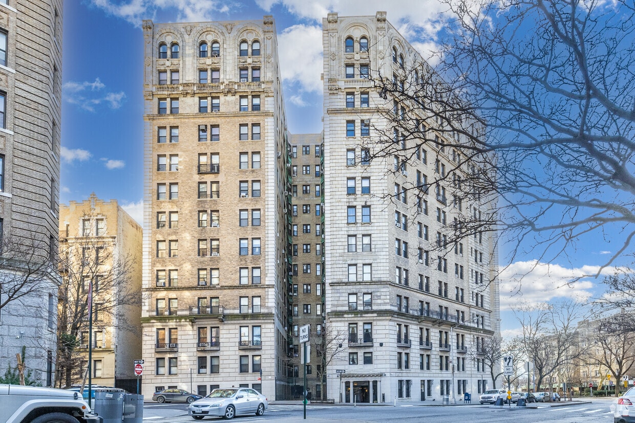 The Riviera Apartments in New York, NY