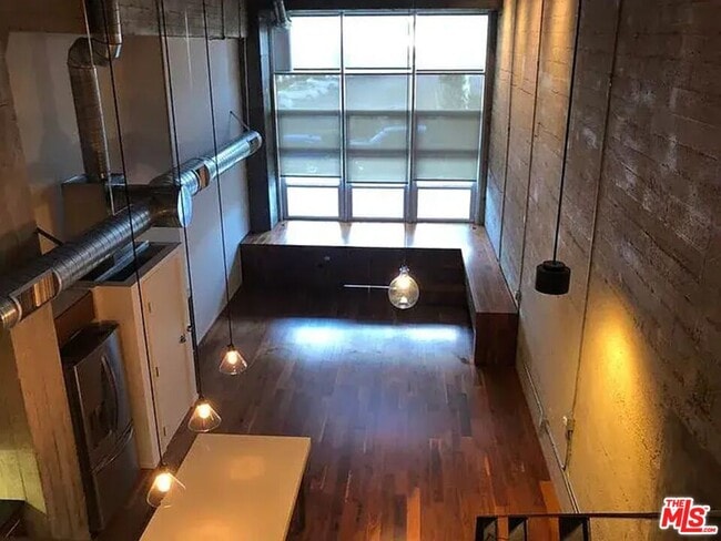 Foto del edificio - 530 S Hewitt St