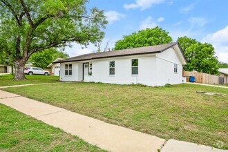 Building Photo - 9006 Lodge Ct