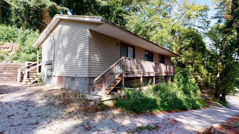 Primary Photo - 343 Lily Pond Dr