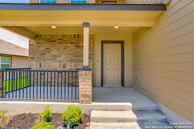 Foto del edificio - 8111 Falcon Meadow Dr