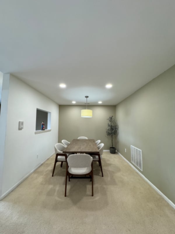 Foto del edificio - 5259 Twin Oaks Dr