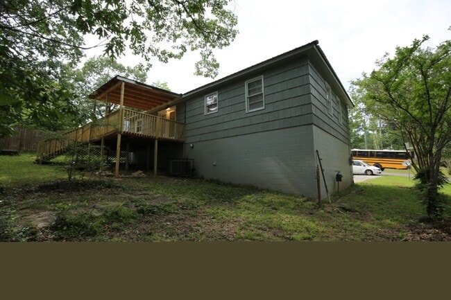 Foto del edificio - Stylish, Spacious & Updated – Don’t Miss T...
