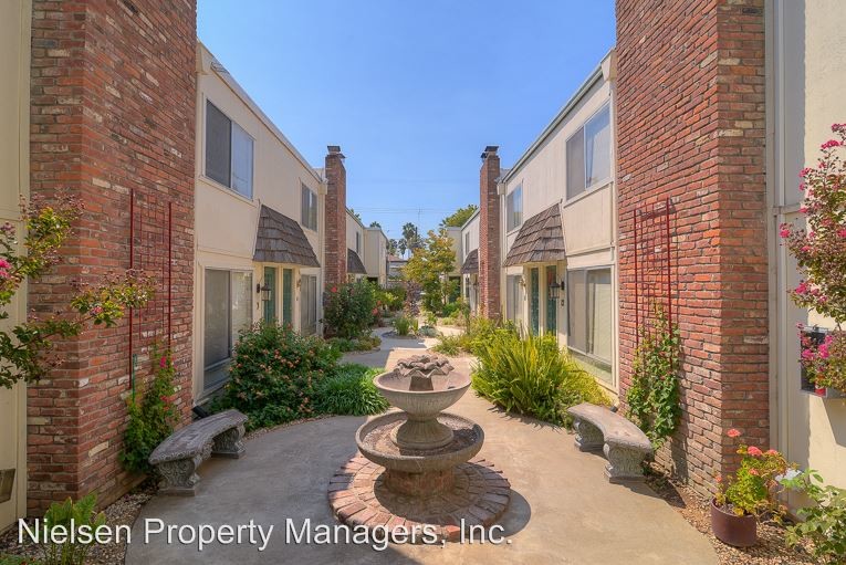 Foto principal - 2410 S St