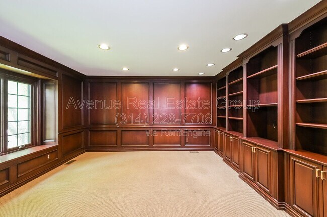 Foto del edificio - 13468 Cedar Bridge Rd