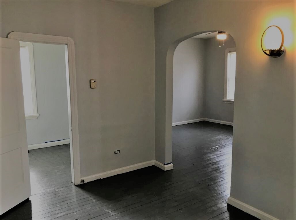 Foto del edificio - 4071 E 68th St