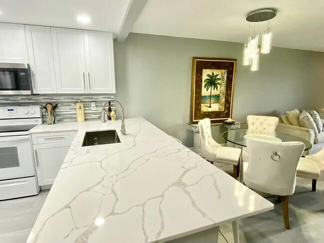 Foto del edificio - 6461 NW 2nd Ave