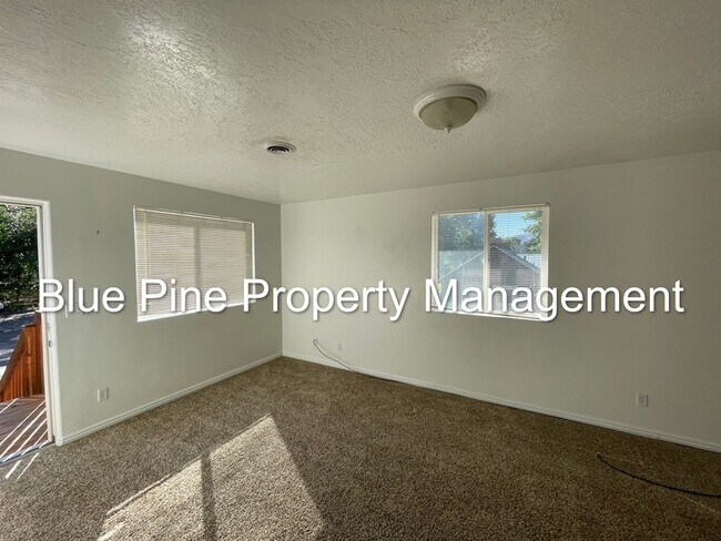 Foto del edificio - 345 Randolph Ave