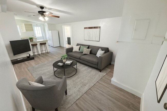 Building Photo - One Bedroom Mother In Law Suite