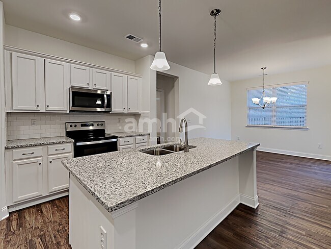 Foto del edificio - 5280 Valley Dr