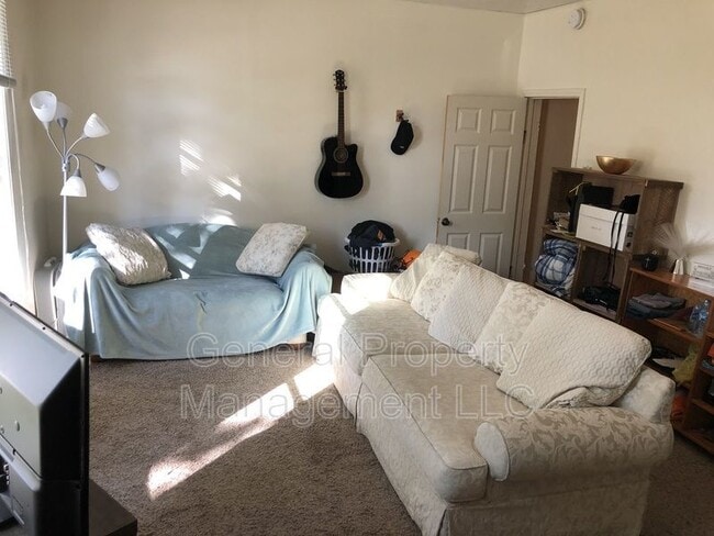 Foto del edificio - 1 bed 1 bath on Water St near UWEC! Availa...