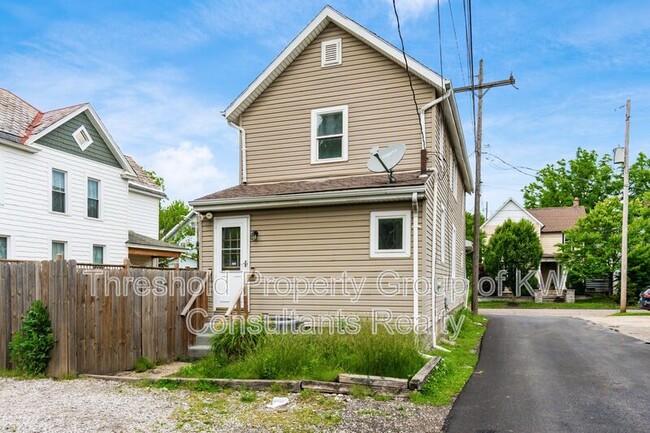 Foto del edificio - 479 Siebert St