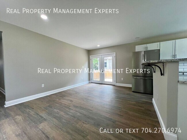 Foto del edificio - 287 Young Ave SW