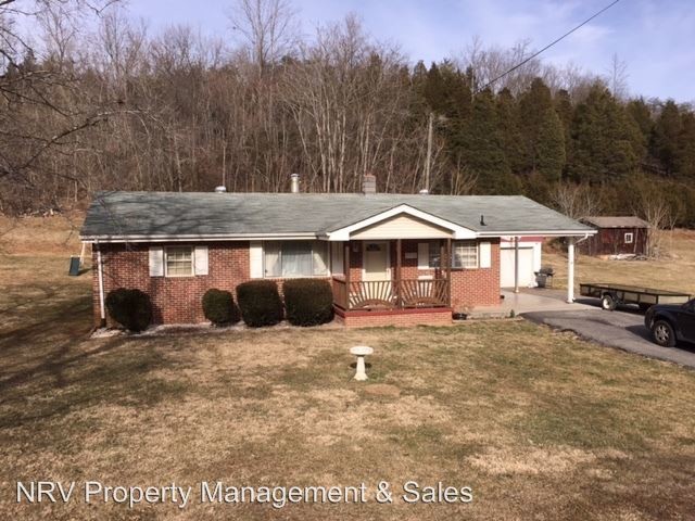 Primary Photo - 3702 Kirk Hollow Rd