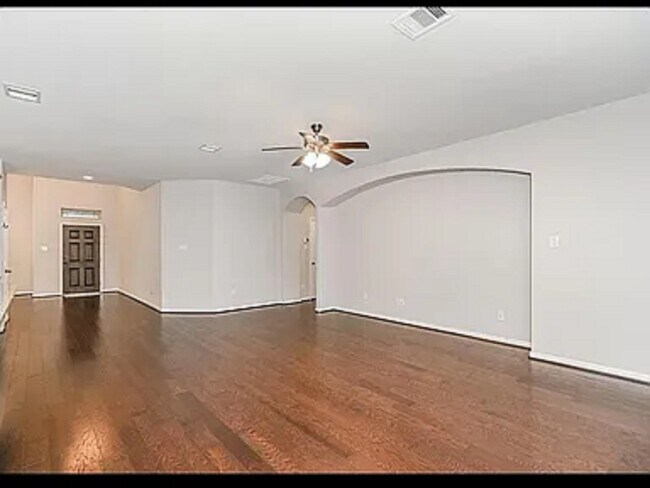 Building Photo - 28706 Forest Pass Ln