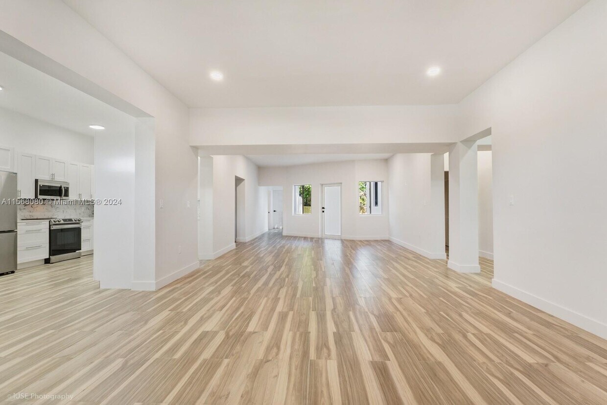 Foto principal - 24 NW 86th St