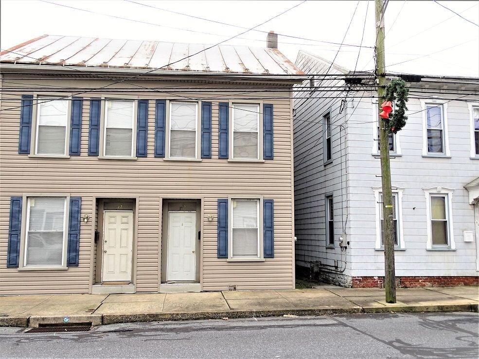 Primary Photo - 144 W Main Ave