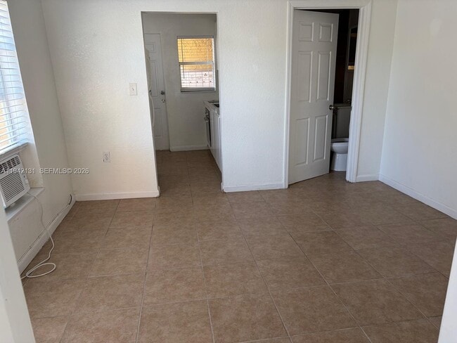 Building Photo - 1612 Harrison St