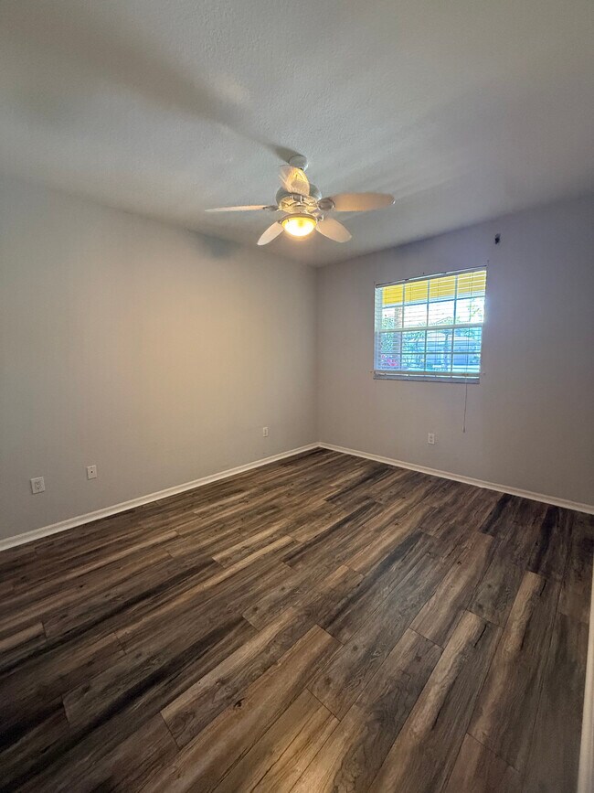 Foto del edificio - 6816 Sterling Greens Pl