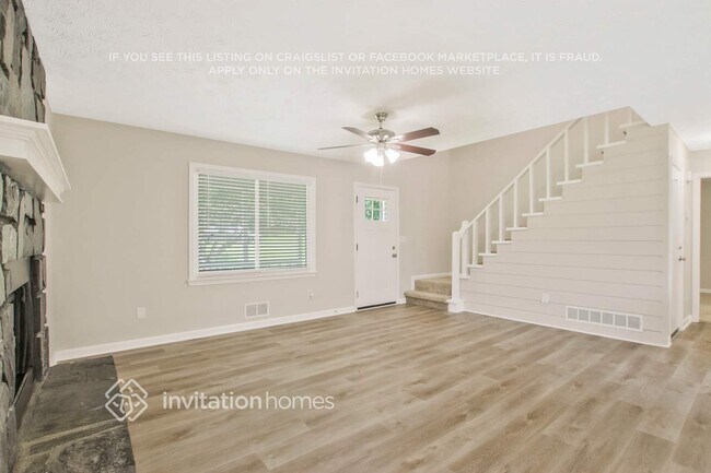 Foto del edificio - 64 Stacey Dr