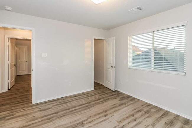 Building Photo - 24335 Treviso Gardens Dr