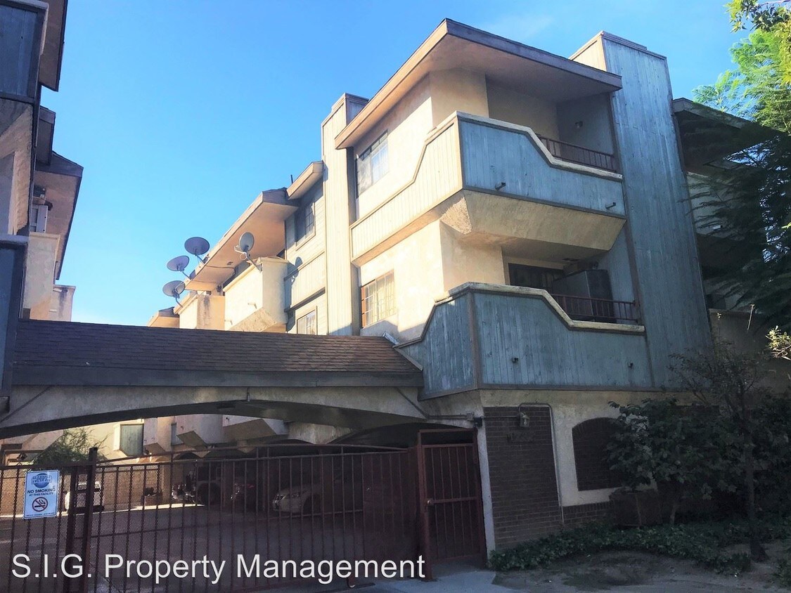 Primary Photo - 1232 Orange Grove Ave