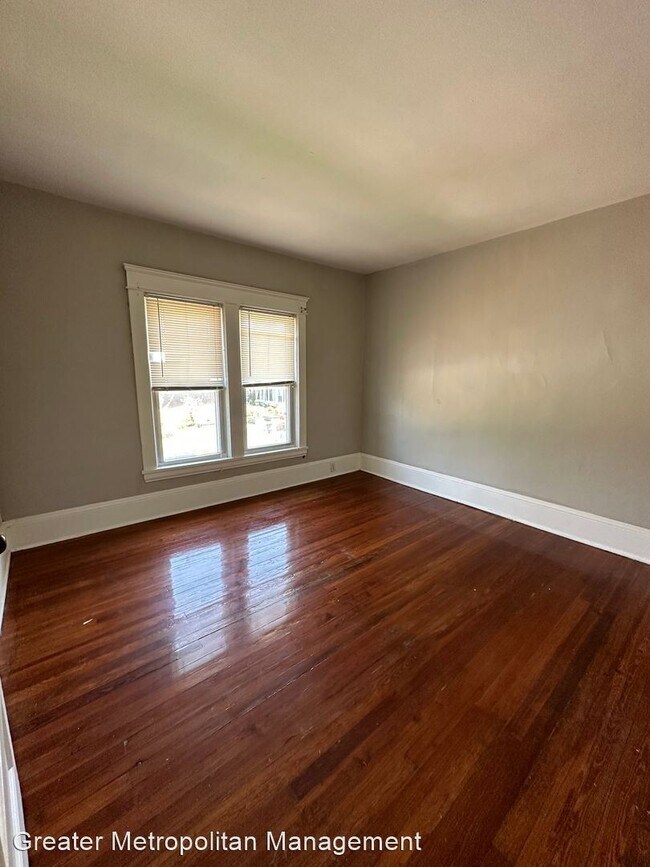 Building Photo - 3 br, 1 bath House - 1280 W. 85th Street