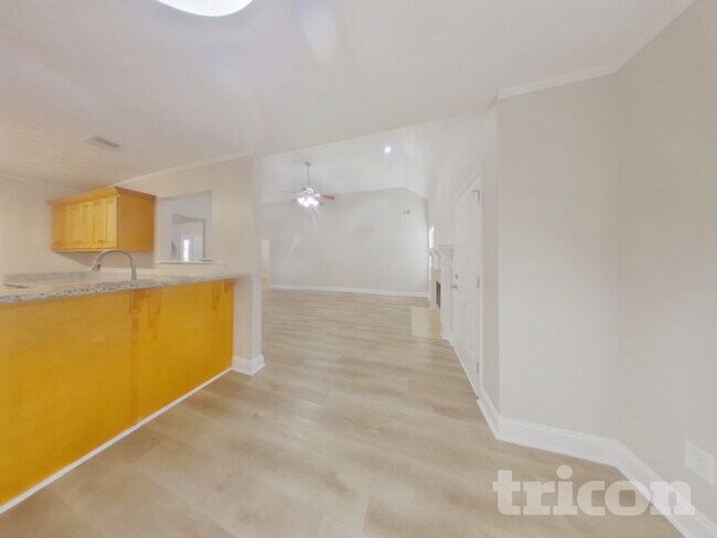 Foto del edificio - 175 Saddle Ln
