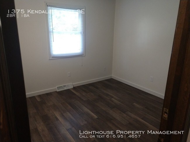 Foto del edificio - Two Bedroom Duplex in Southeast Grand Rapids