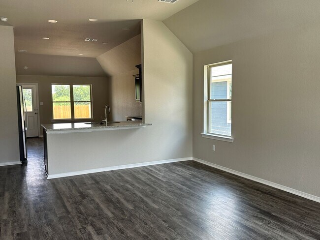 Foto del edificio - Bryan - 3 bedroom / 2 bath home in Bonham Trace neighborhood in North Bryan,