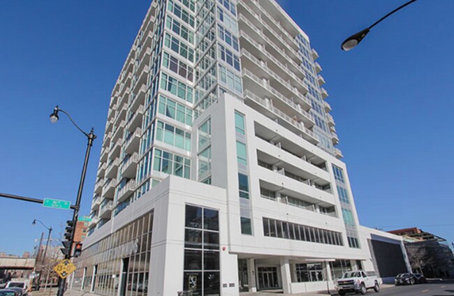 Building Photo - 50 E 16th St