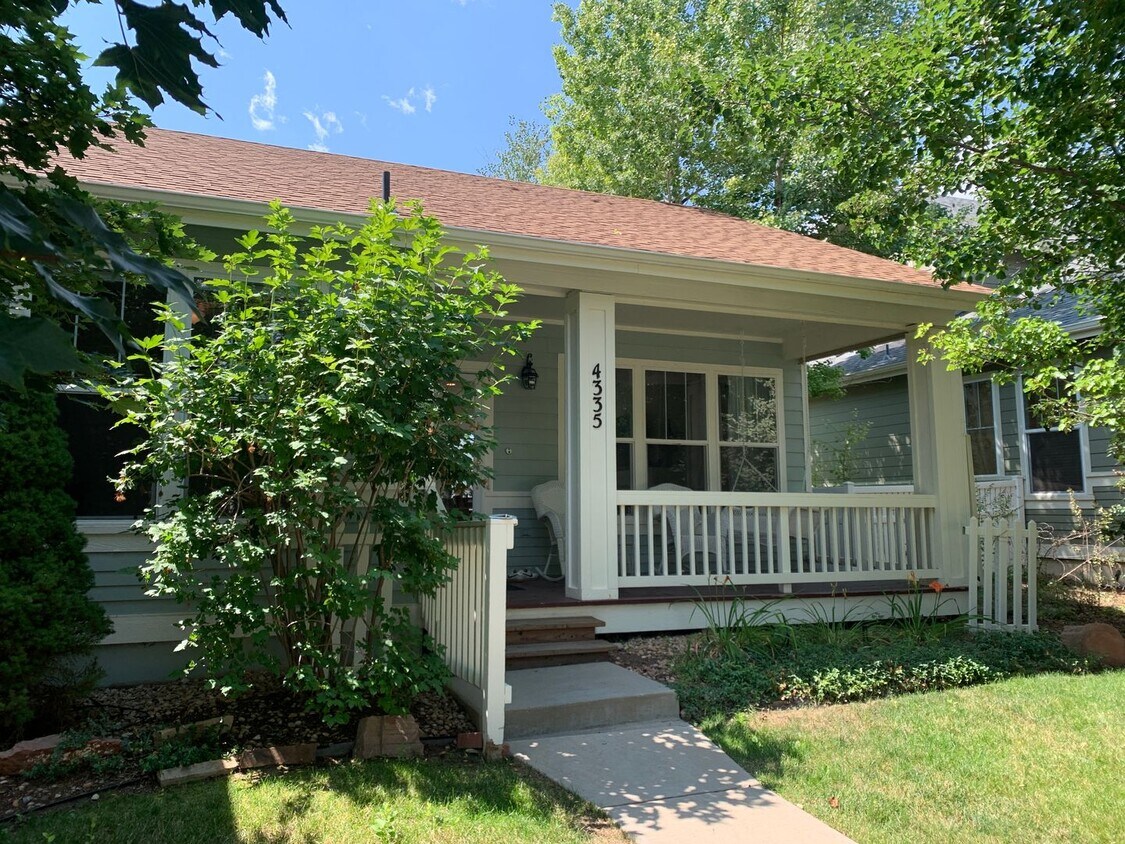 Primary Photo - Upgraded 3B/3B in Longmont Available in Oc...