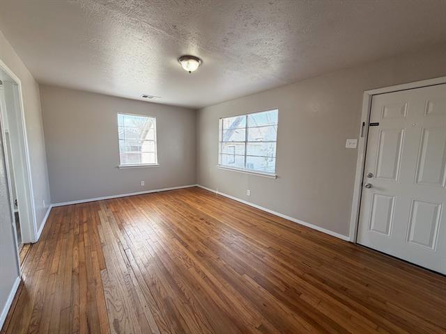 Foto del edificio - 410 N Flat St