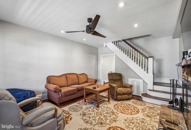 Photo - 357 Lemonte St Townhome