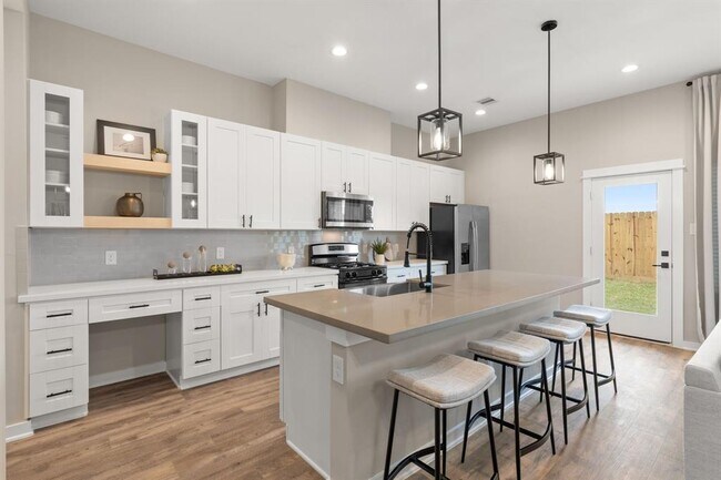 Foto del edificio - 420 Stonework Garden Ln