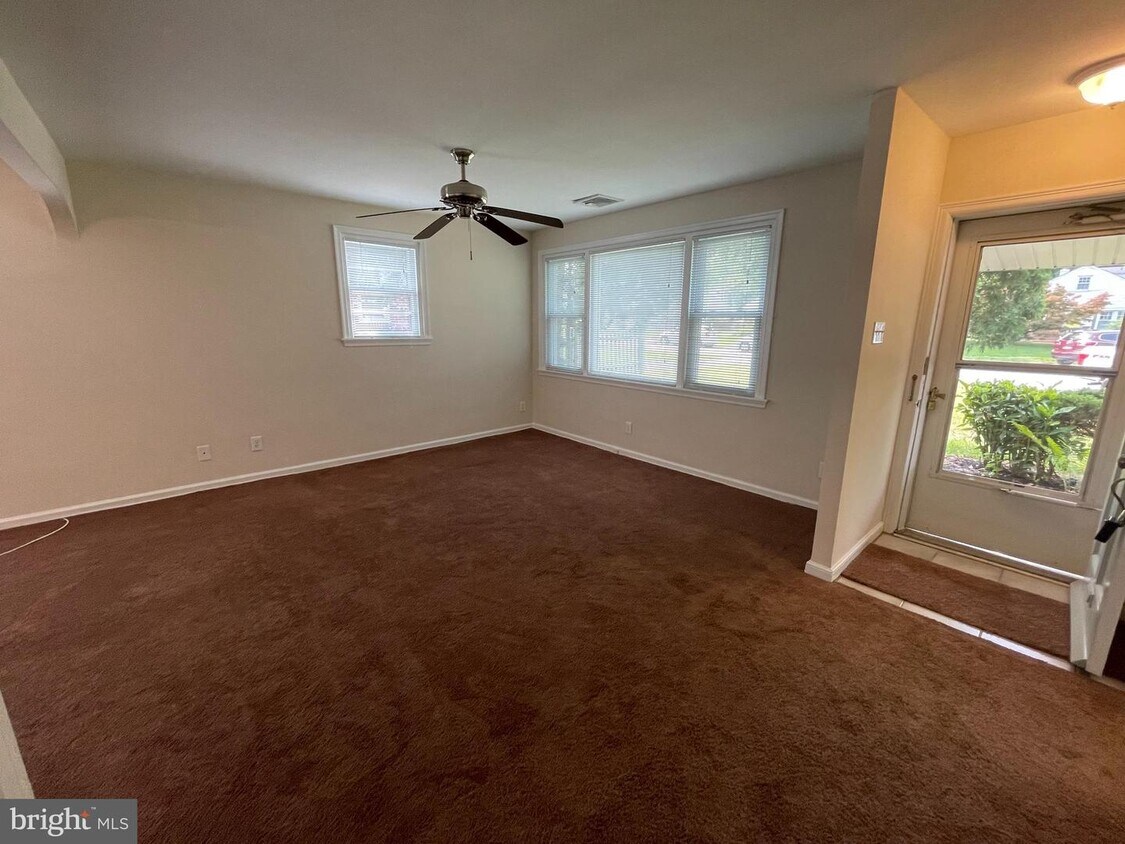 Foto principal - 21 Brookside Rd