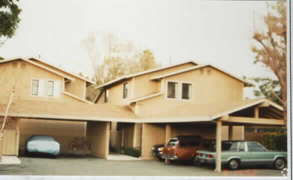 Building Photo - 2093 Solano Way