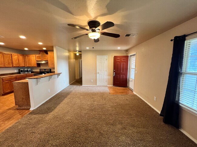 Foto del edificio - Sweet Home in Hope Crossing!