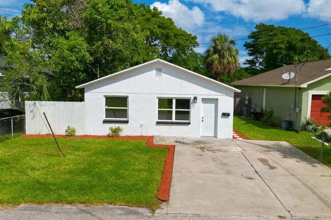 Photo - 2606 E 18th Ave Apartment