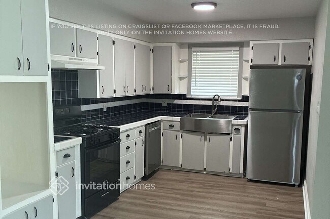 Foto del edificio - 303 N Cherry St