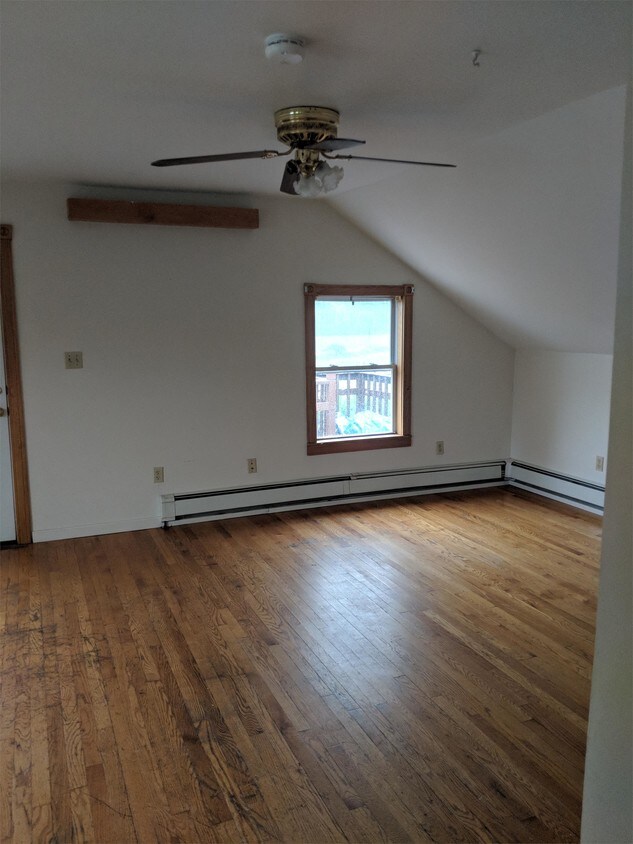 Primary Photo - 206 Belchertown Rd